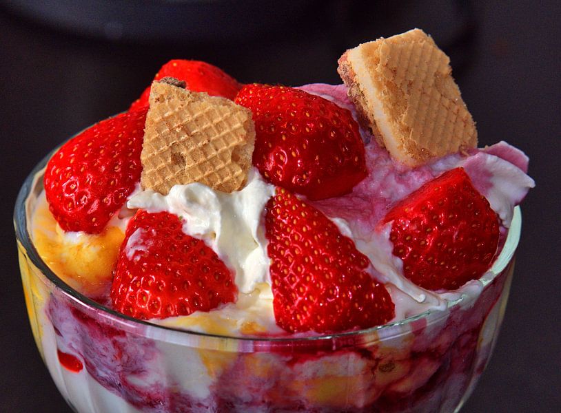 Dessert glacé à la fraise par Edgar Schermaul