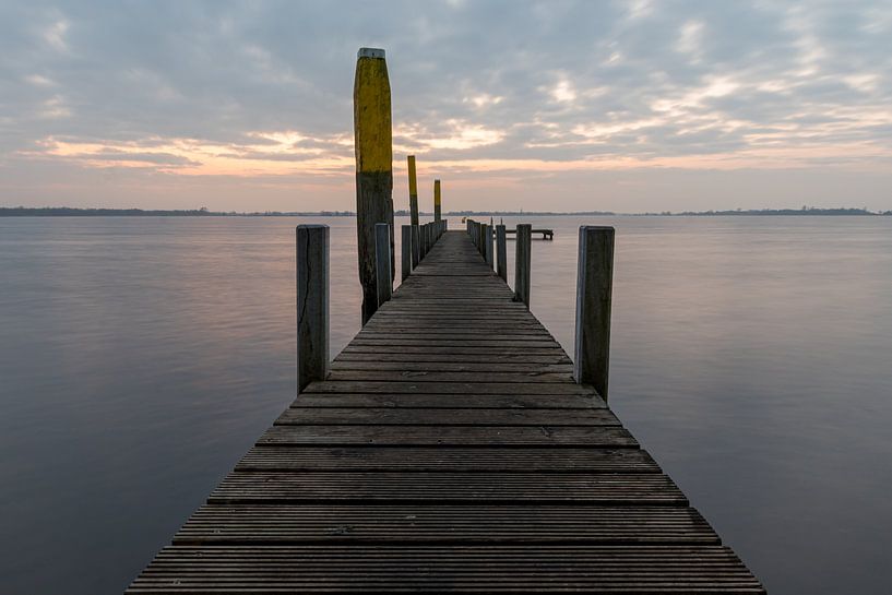 Gerüste bei Nacht. von Anjo ten Kate