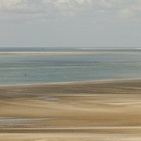 Shades of Sand and Sea