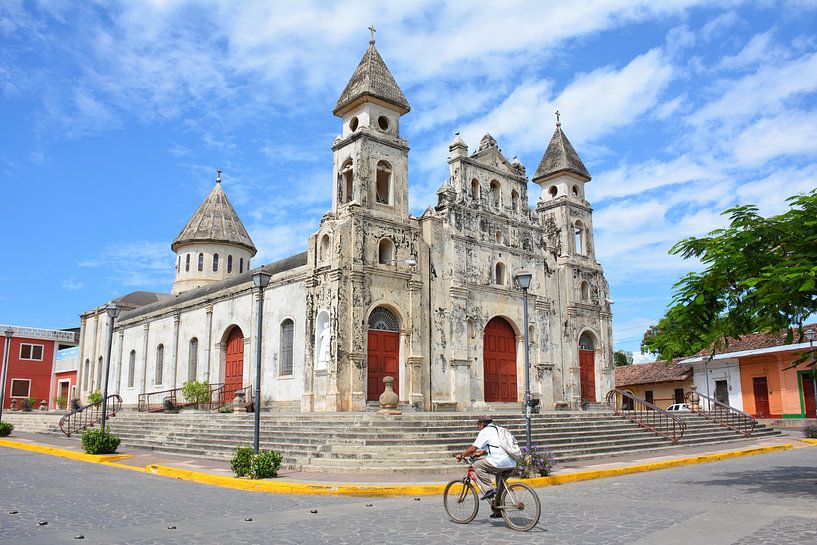 Kirche von Guadeloupe in Granada Nicaragua von My Footprints