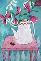 Stillleben mit lustigem rosa Tisch und Blumen