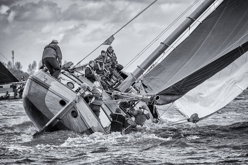 Schuin von André van der Meulen
