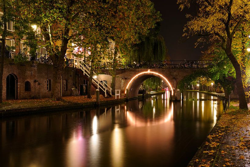 Die Jacobi-Brücke über die Oudegracht in Utrecht (2) von Donker Utrecht