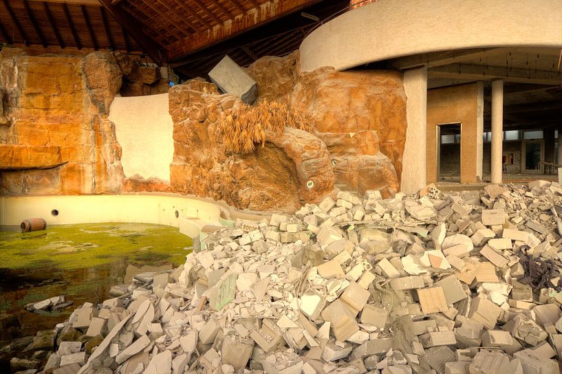 Altes Schwimmparadies von On Your Wall