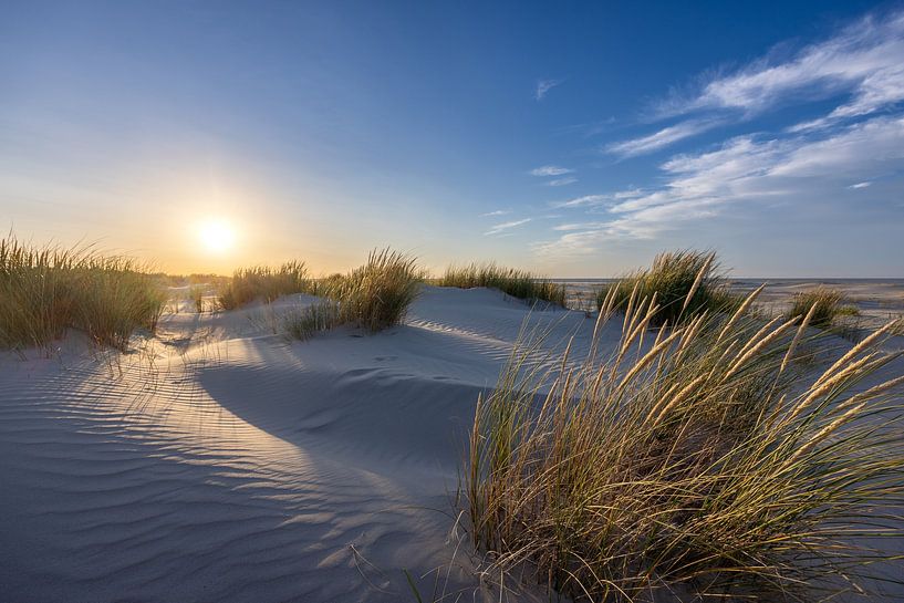 Zonsondergang in de duinen I van Christoph Schaible
