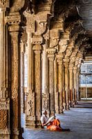 Ein meditativer Moment in einem Hindu-Tempel in Indien