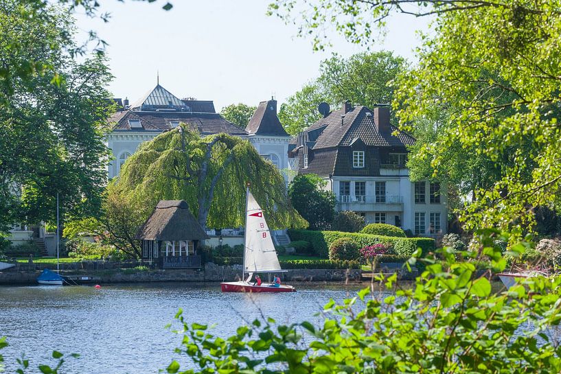 Sailing boat and noble residential building on the Lange Zug by Torsten Krüger