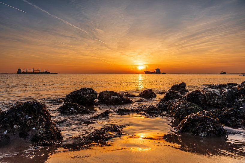 Warmes orangefarbenes Glühen von Ria Overbeeke