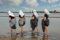 Les filles de Zeeland au lac Veere