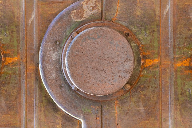 Urbane Wand - Metallischer Kreis von -BLOOS-