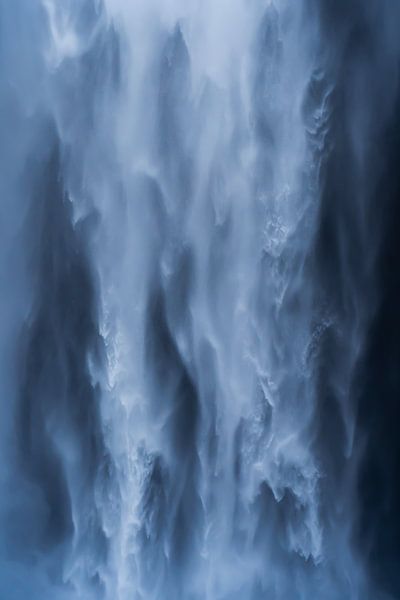 Skogofoss waterfall, Iceland by Laurina van Dam