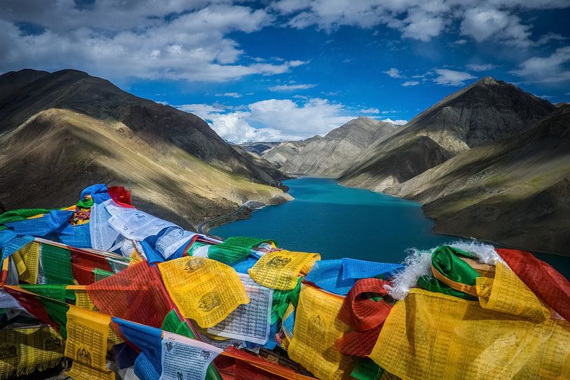 Lake in Tibet by Roel Beurskens