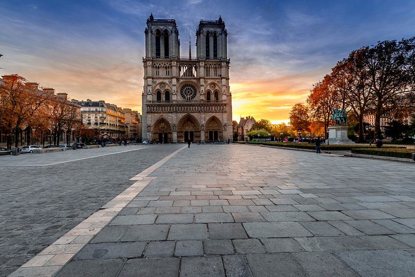 Notre Dame Paris bei Sonnenaufgang von Rene Siebring