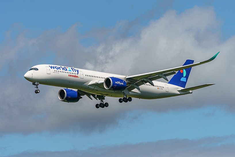 Corendon Dutch Airlines Airbus A350-900. von Jaap van den Berg