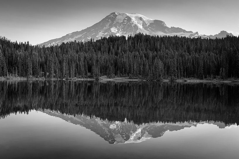 Le Mont Rainier en noir et blanc par Henk Meijer Photography