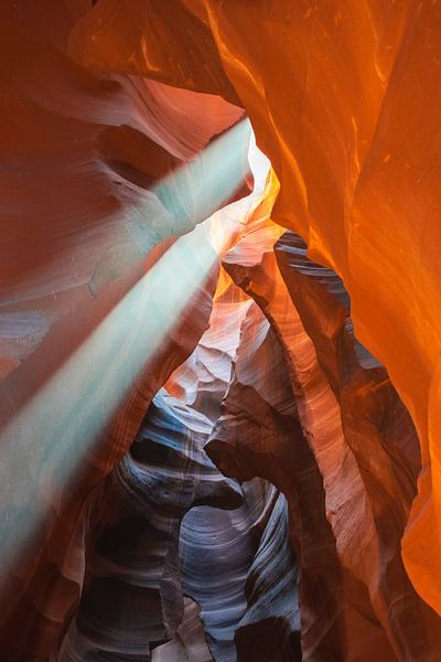 Spektakuläre Licht im Antelope Canyon, Arizona von Rietje Bulthuis