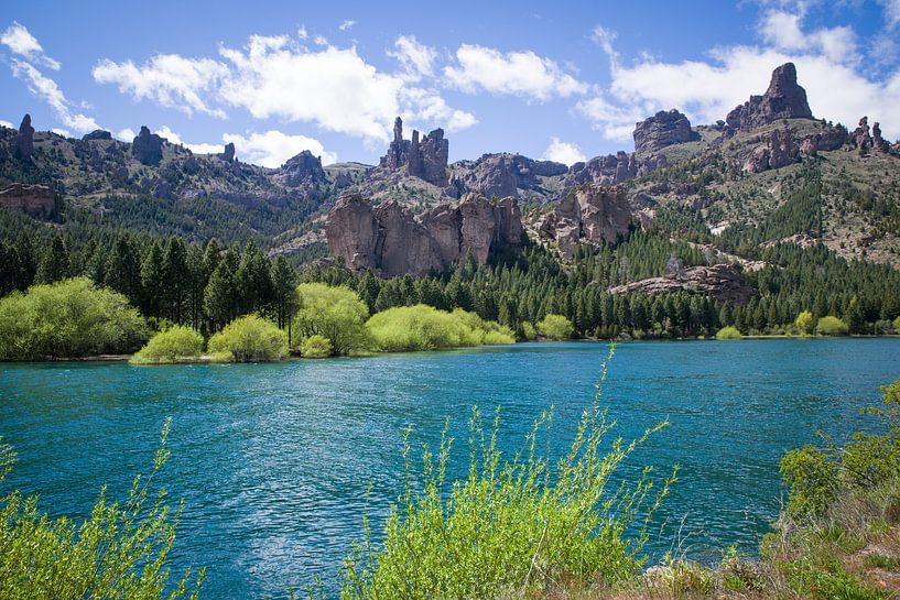 Entdecken Sie den Zauber des Rio Negro: Schöne Fotos von der NeuQuen Route 237 (La Lipela) von Eriks Photoshop