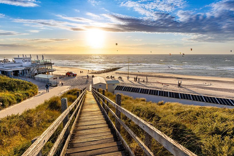 Kitesurfen auf hoher See bei Domburg von Danny Bastiaanse