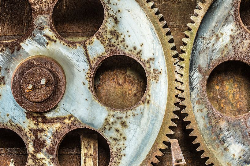 Turn around by Hilda Weges