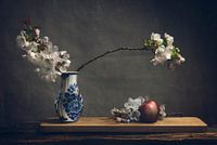 Delft blue with apple blossom