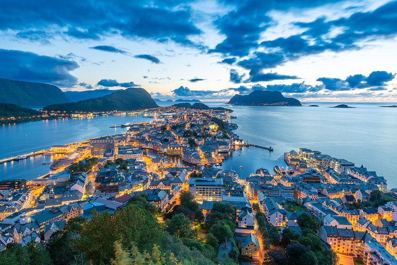 Alesund Norvège par Lex van Doorn
