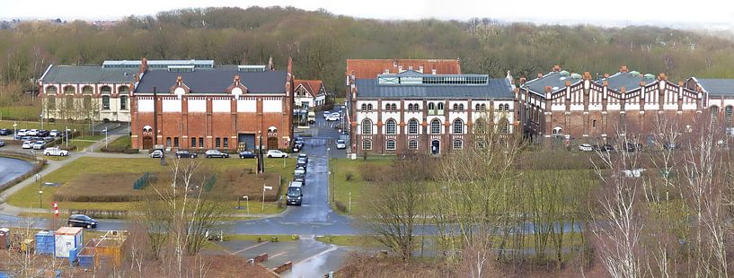 Gebäude Panorama 2 par Edgar Schermaul