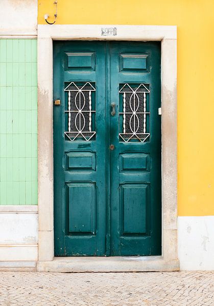 The green door of Faro by Stefanie de Boer