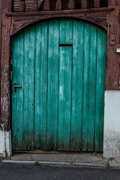 Old blue-green door by Stadspronk