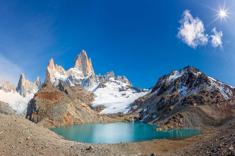 Fitz Roy with Laguna los tres by Dieter Meyrl