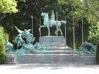 Antwerpen War Statue