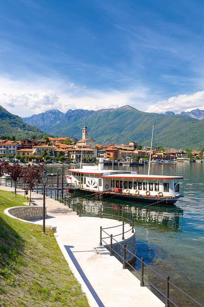 Baveno on Lake Maggiore by Peter Eckert