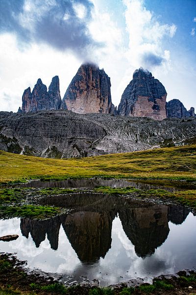 6 battlements by Stefan Havadi-Nagy