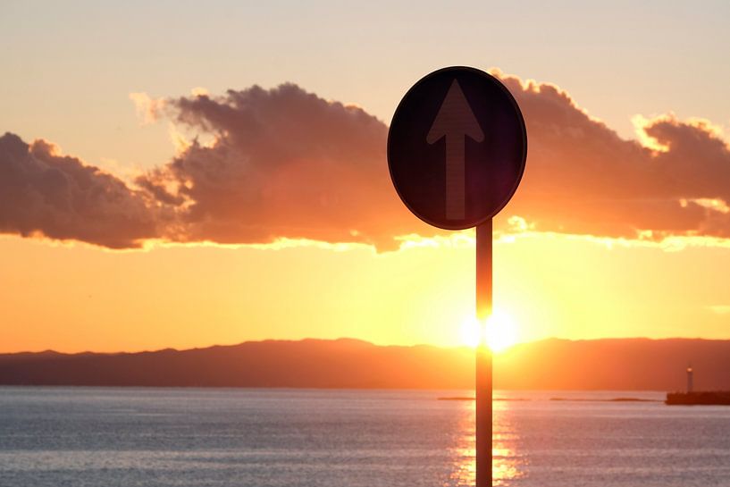 Sonnenuntergang in Kamakura, Japan von Lensw0rld