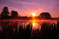Sonnenuntergang in Achterhoek am Fluss Oude IJssel