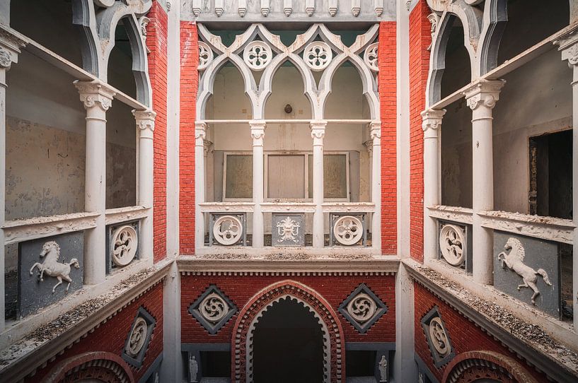 Abandoned Venetian Hotel in Decay. by Roman Robroek - Photos of Abandoned Buildings