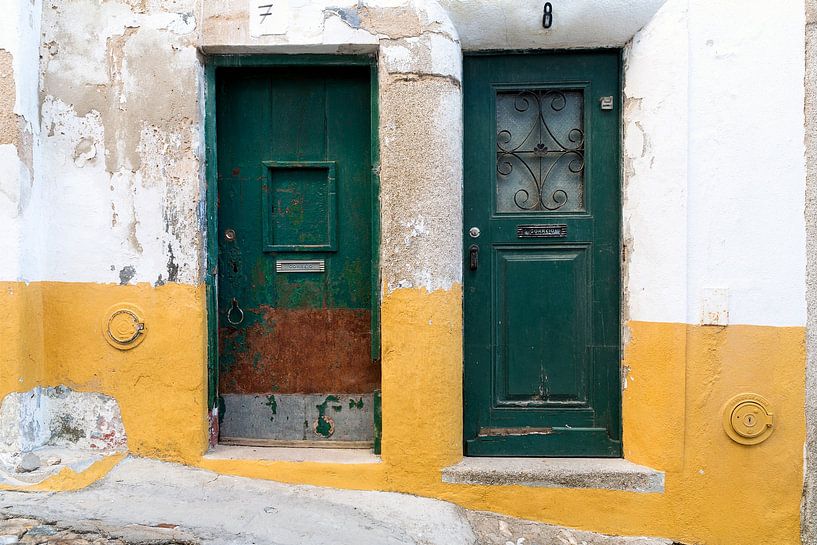 Expired doors by Rob van Esch