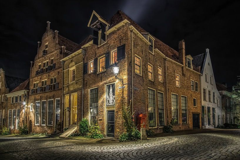 Mailbox on the corner by Remco Lefers