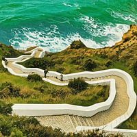 Malerischer Klippenweg an der Algarve, Portugal, Blick auf die Küste mit Zickzack-Stufen