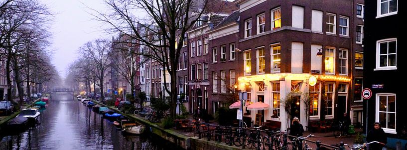 Amsterdam, Jordaan Egelantiersgracht cafe 't Smalle by Amsterdam Highlights