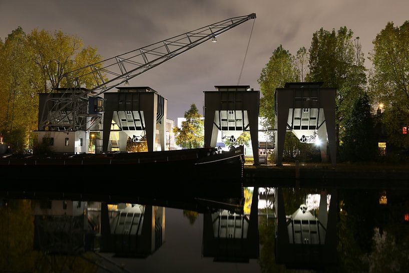 Veilinghaven met graan silo's von Erik de Geus