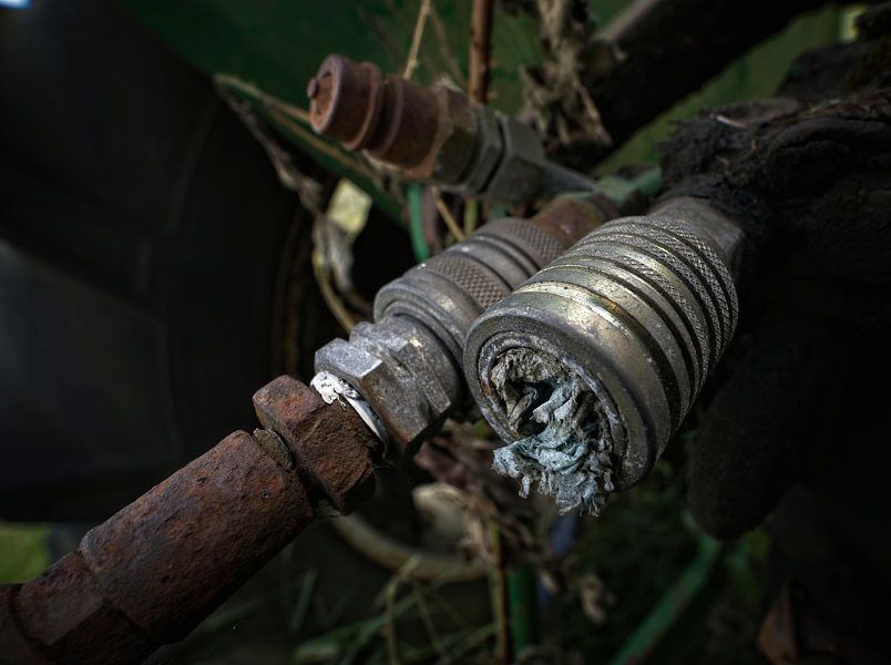 Oude oliedrukventielen van Theo Felten