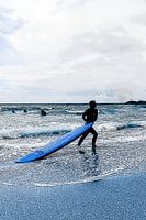 Surfer in blau