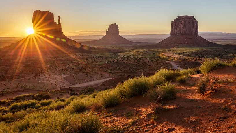 Lever de soleil à Monument Valley par Edwin Mooijaart