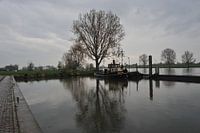 le Poolster dans le port de plaisance de Mook