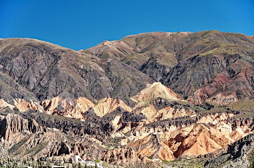 Tilcara and its flamboyant ochre mountains by Frank Photos