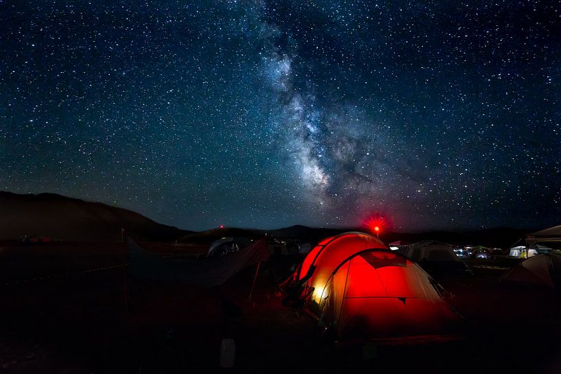 Under the stars by Bart Verbrugge