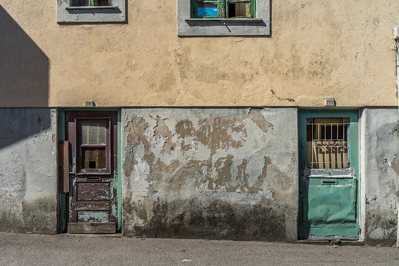 Türen in Vila Nova de Gaia von Stefaan Tanghe