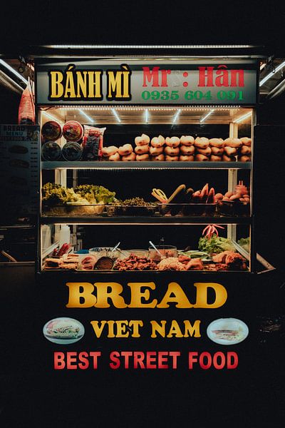 Night market highlight: Bánh Mì street food in Vietnam by NZME Photography