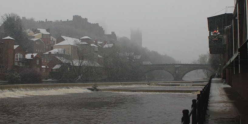 Durham in de sneeuw by Rob Hendriks