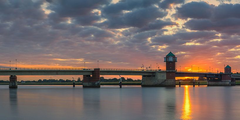 Panorama et lever de soleil sur le pont Jann-Berghaus par Henk Meijer Photography